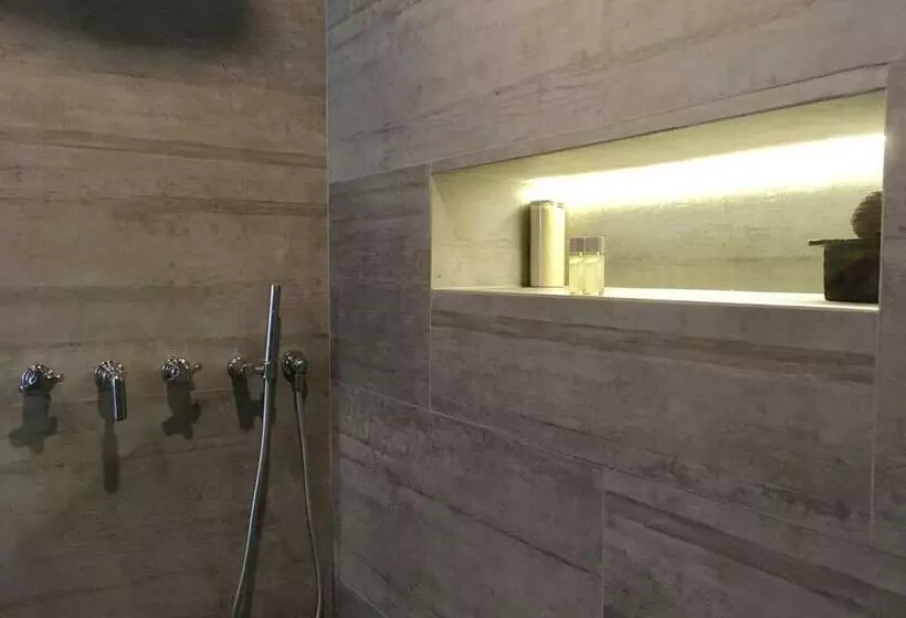 پانسیون Forvm Experience