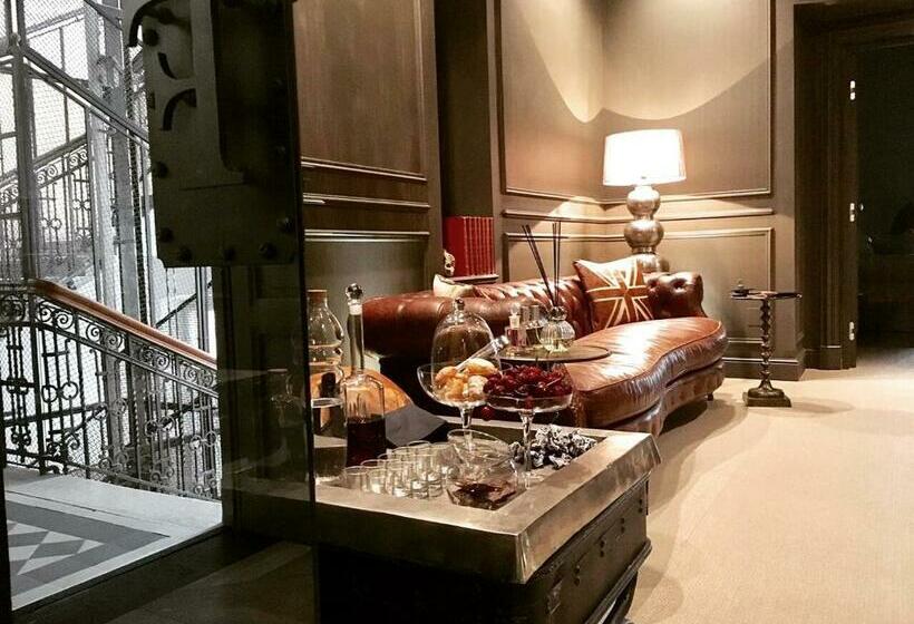 پانسیون Forvm Experience