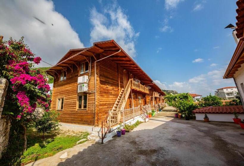 پانسیون Guest House Luiza