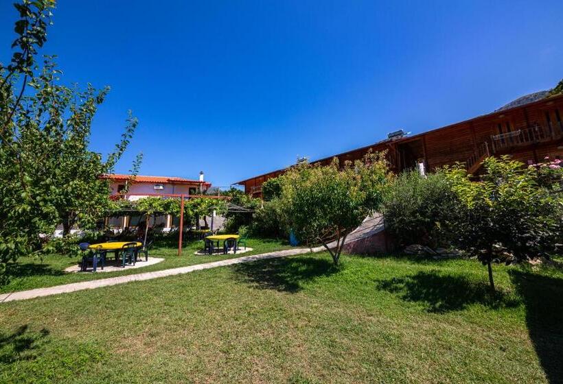 پانسیون Guest House Luiza