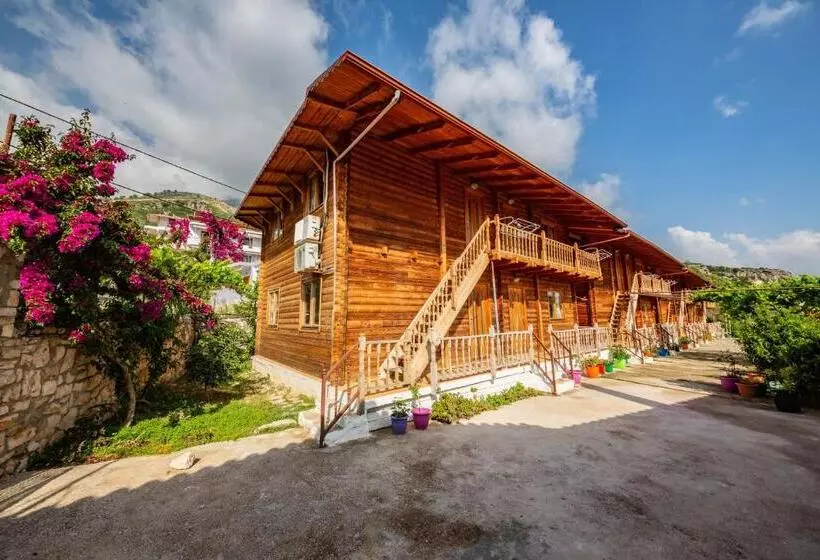 پانسیون Guest House Luiza