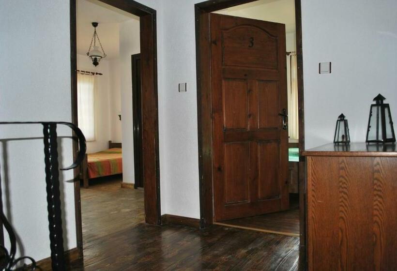 פנסיון Guest House The House