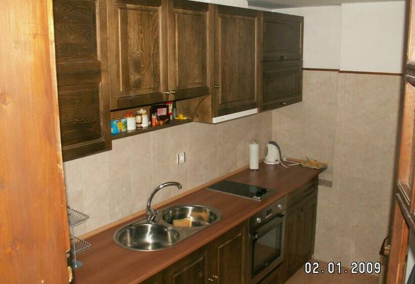 פנסיון Guest House The House