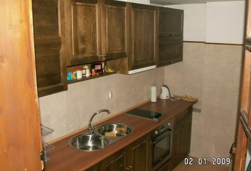 Majatalo Guest House The House