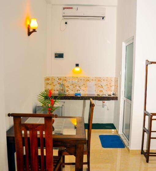 پانسیون Hiru Resort Inn Unawatuna