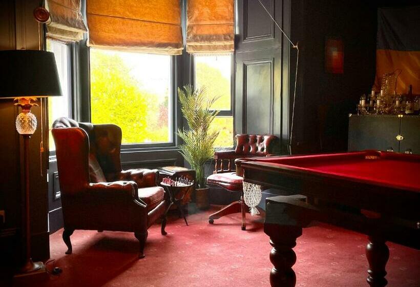 Pensjonat Moffat Independent Hostel