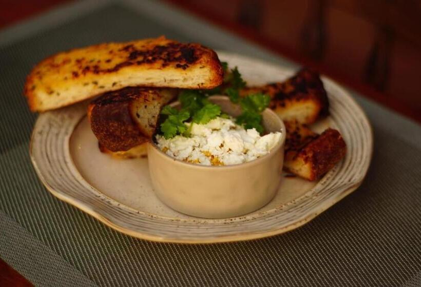 Пансион Singhe House