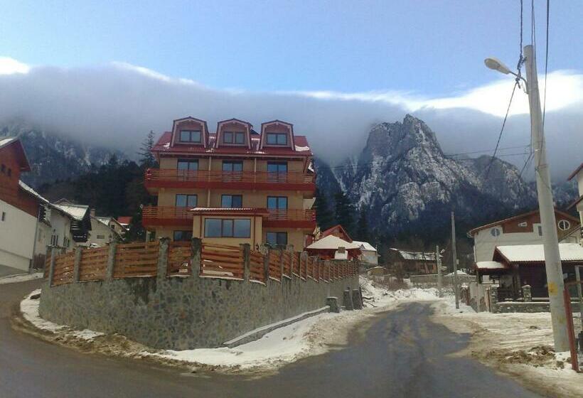 פנסיון Vila Piano