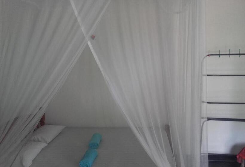 פנסיון Viraj S Garden