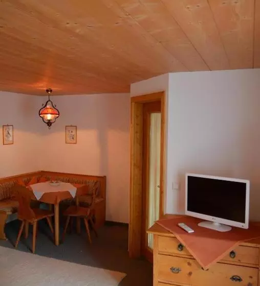 Retkeilymaja Berggasthaus Weingarten