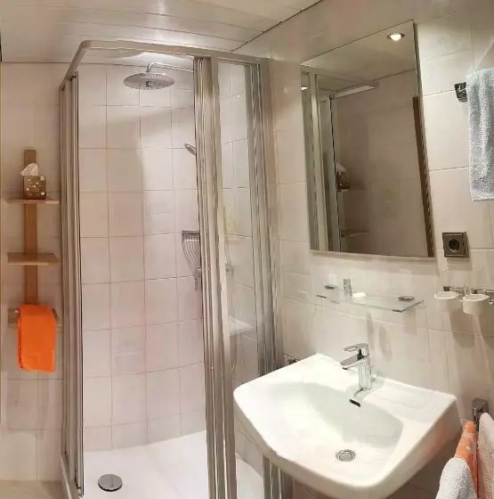 Retkeilymaja Haus Karoline