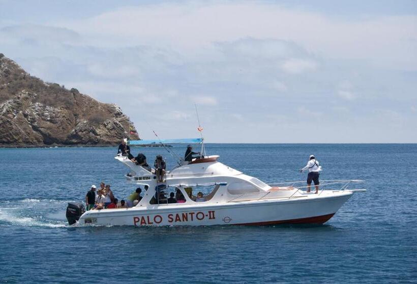 Vandrarhem Whale House