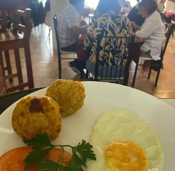 ユースホステル Whale House