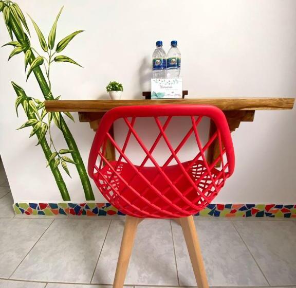 Vandrarhem Whale House