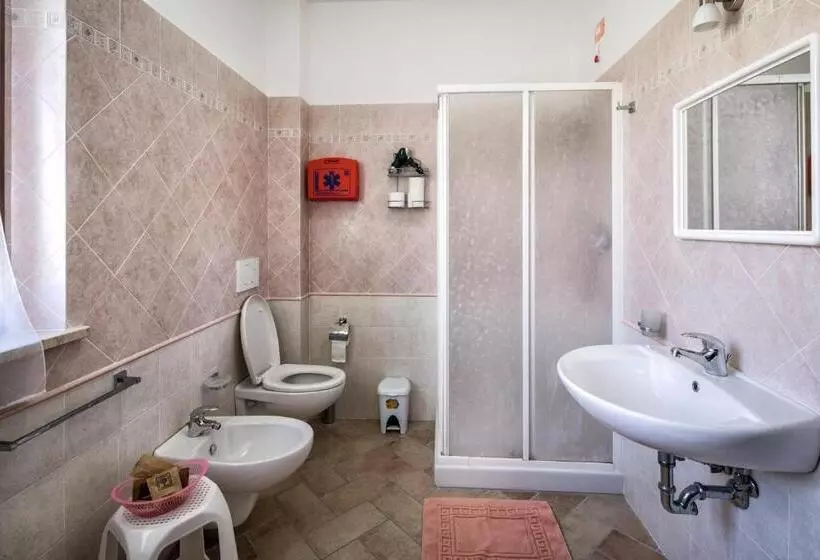 ホテル Agriturismo La Rosa Montefalco