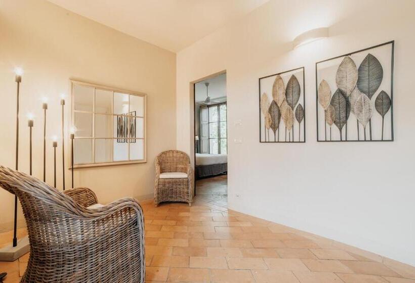 هتل Palazzo Massaini   Cavarciano