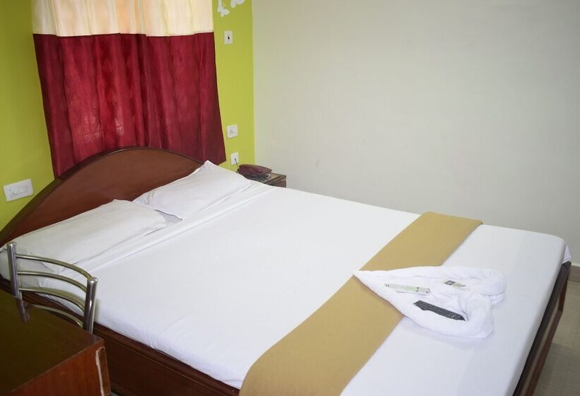 فندق Golden Sun Inn