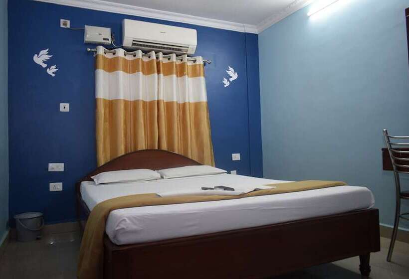 فندق Golden Sun Inn