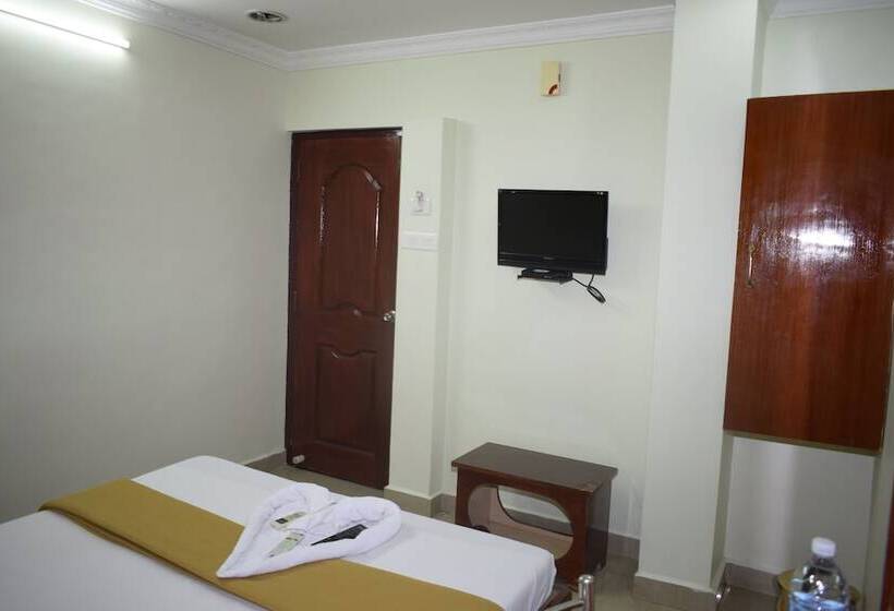 فندق Golden Sun Inn