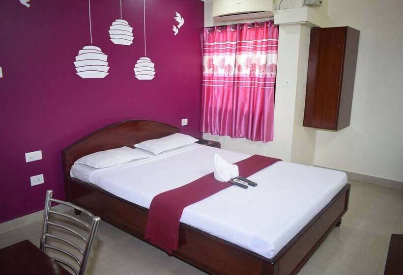 فندق Golden Sun Inn