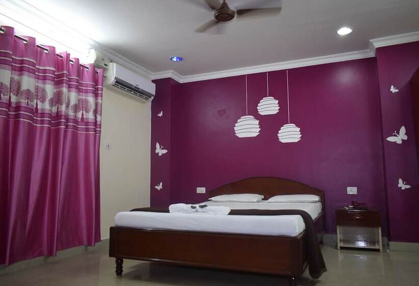 فندق Golden Sun Inn