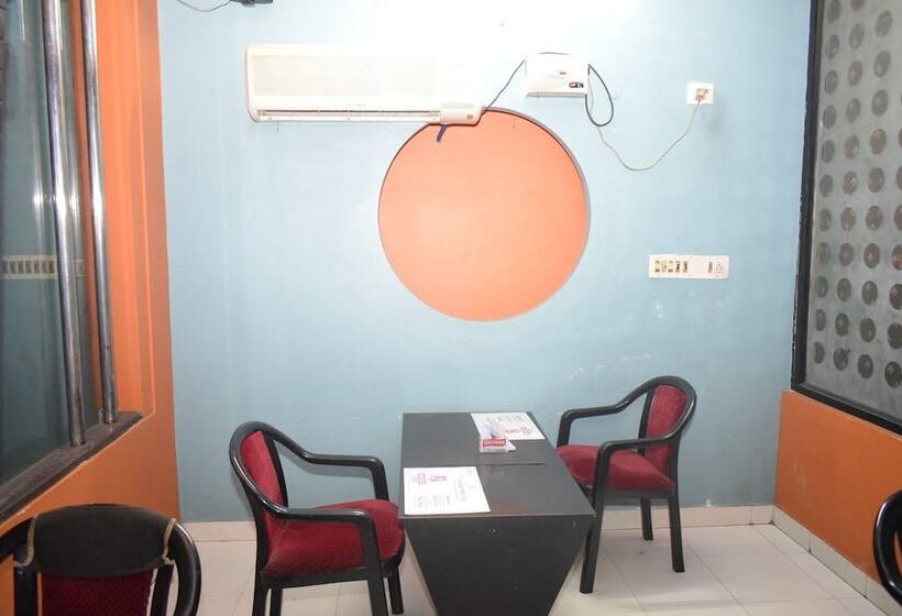 فندق Golden Sun Inn