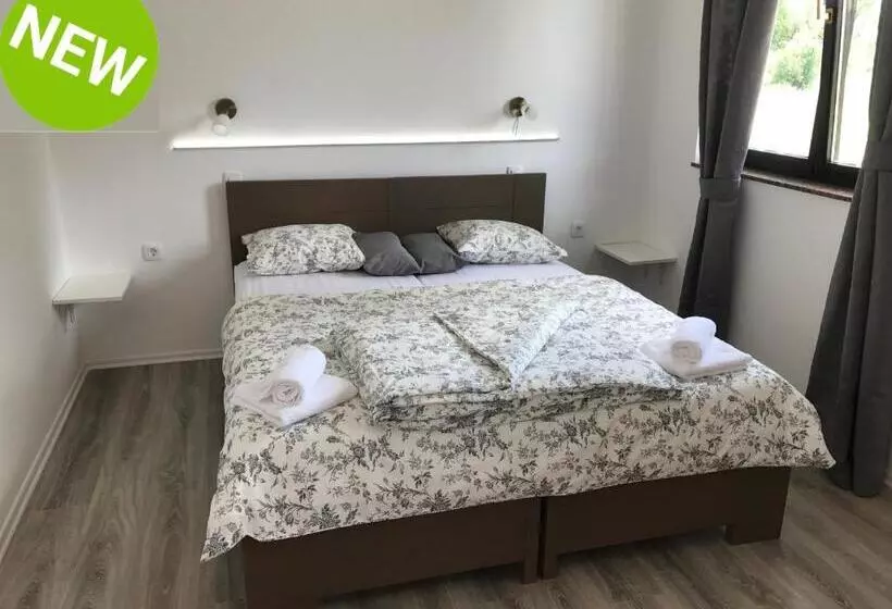 Majatalo 16 Lakes Guesthouse