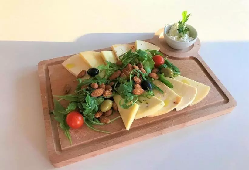 Majatalo 16 Lakes Guesthouse