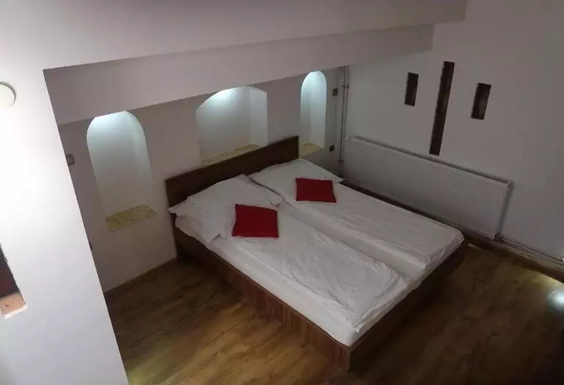پانسیون Eged Vendégház