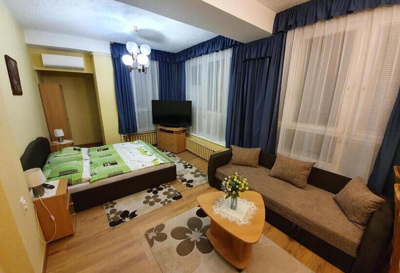 פנסיון Panoráma Vendégház