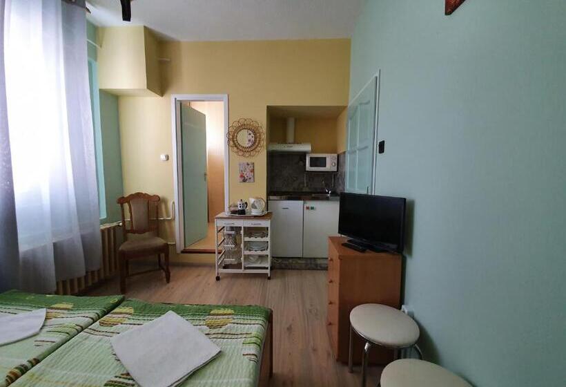 פנסיון Panoráma Vendégház