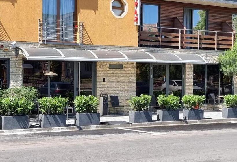 Pensionat Vila Topaz