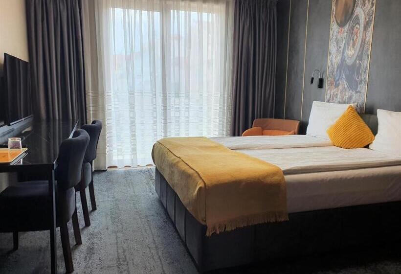 Pensionat Vila Topaz