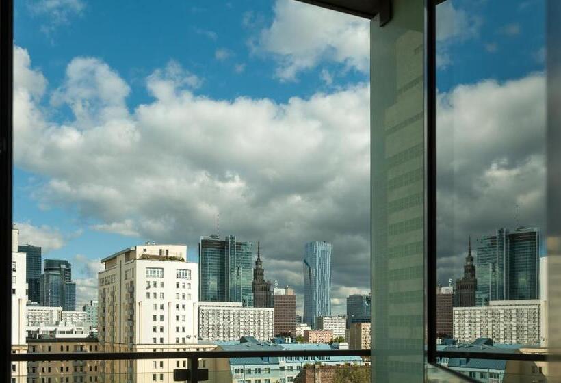 Platinum Towers E Apartments