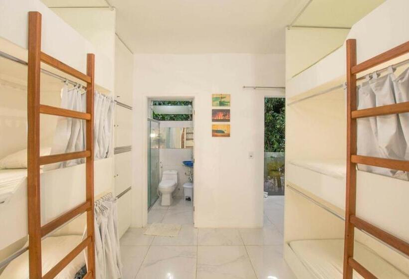 הוסטל Galinha D'angola