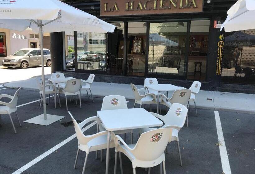 Albergue O Pedrón Hostel & Rooms