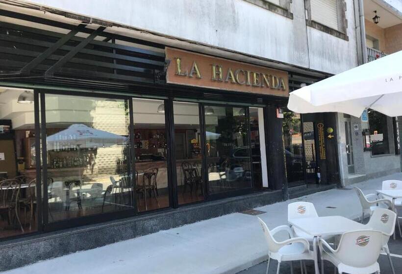 Albergue O Pedrón Hostel & Rooms