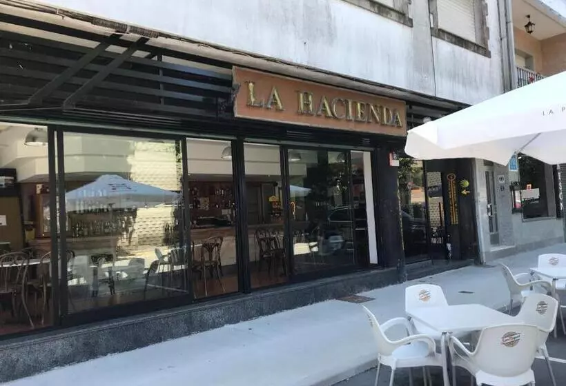 Albergue O Pedrón Hostel & Rooms