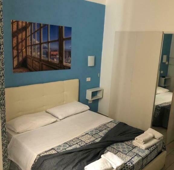 تختخواب و صبحانه Decumani Prestige