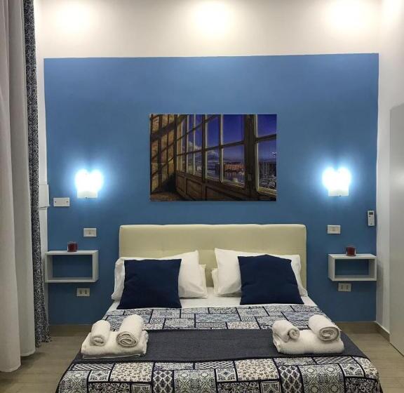 تختخواب و صبحانه Decumani Prestige