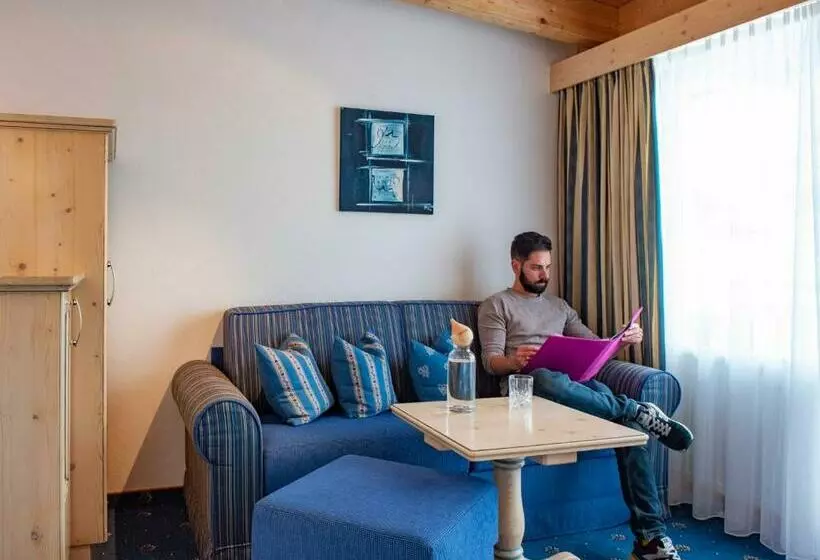 ベッドアンドブレックファースト Glanzer Homes Hochsölden