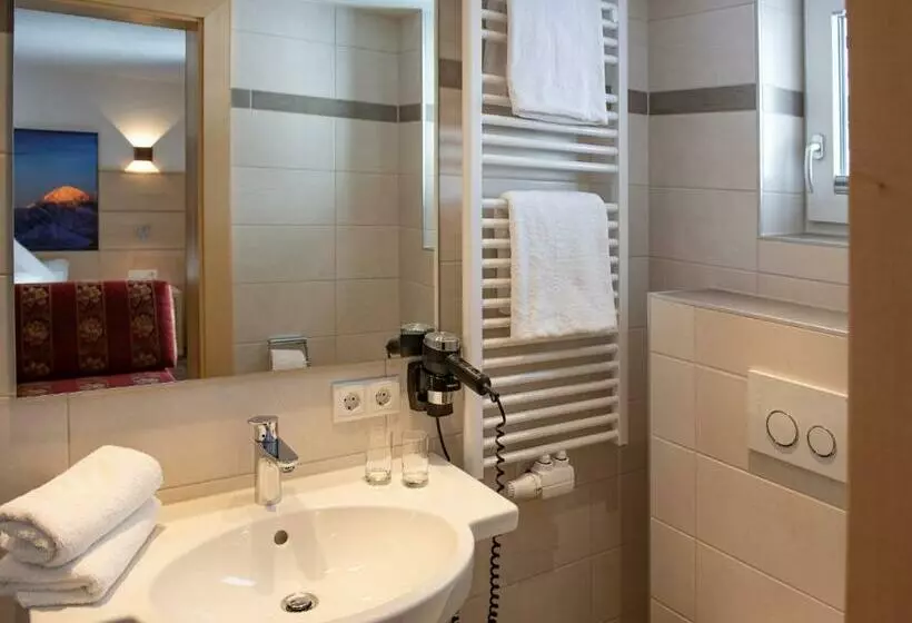 ベッドアンドブレックファースト Glanzer Homes Hochsölden