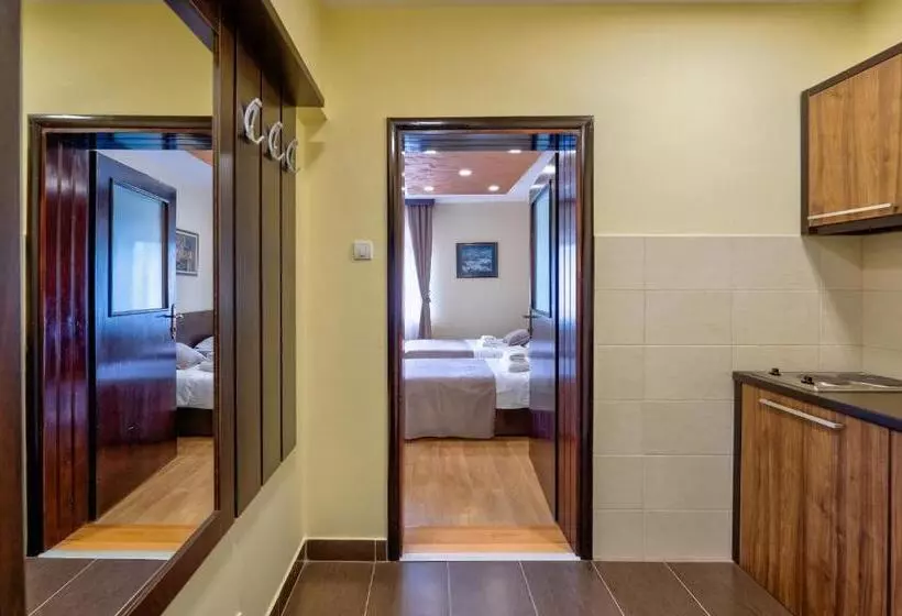 تختخواب و صبحانه Vila Monix Club Zlatibor
