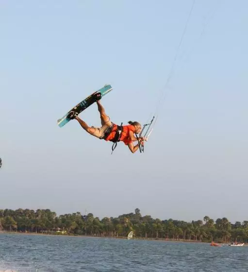 De Silva Palm Resort