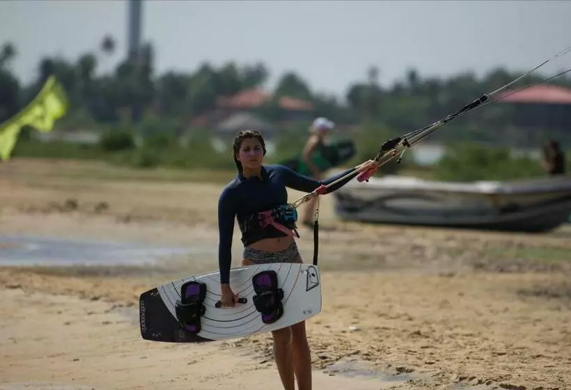 De Silva Palm Resort