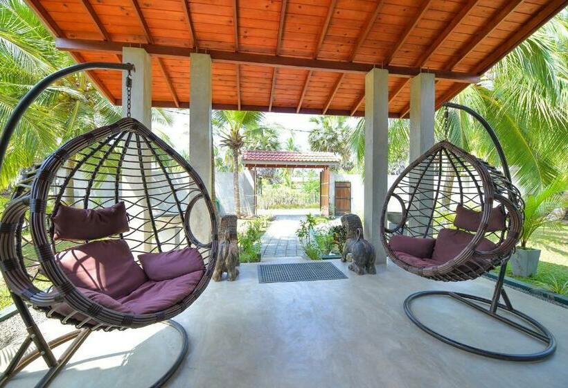 De Silva Palm Resort