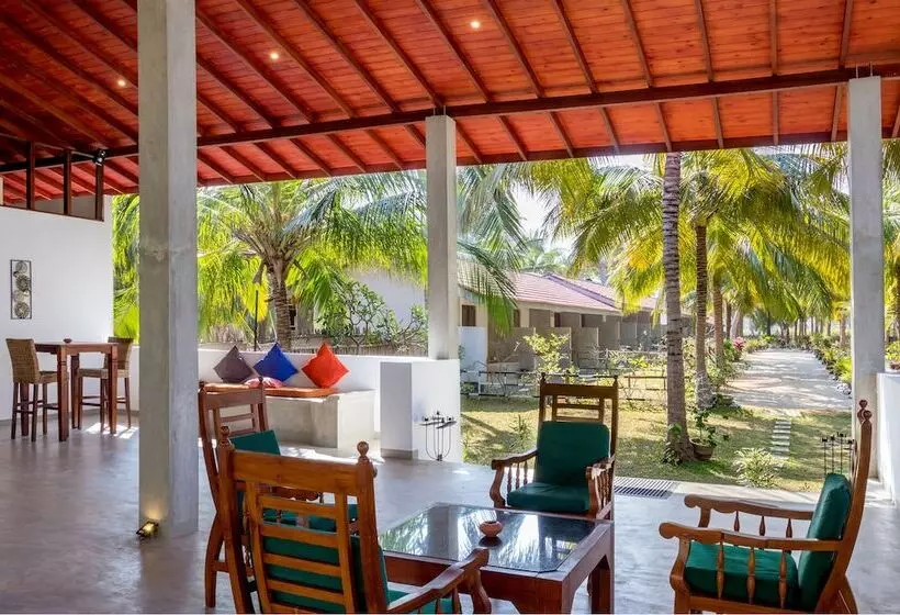 De Silva Palm Resort