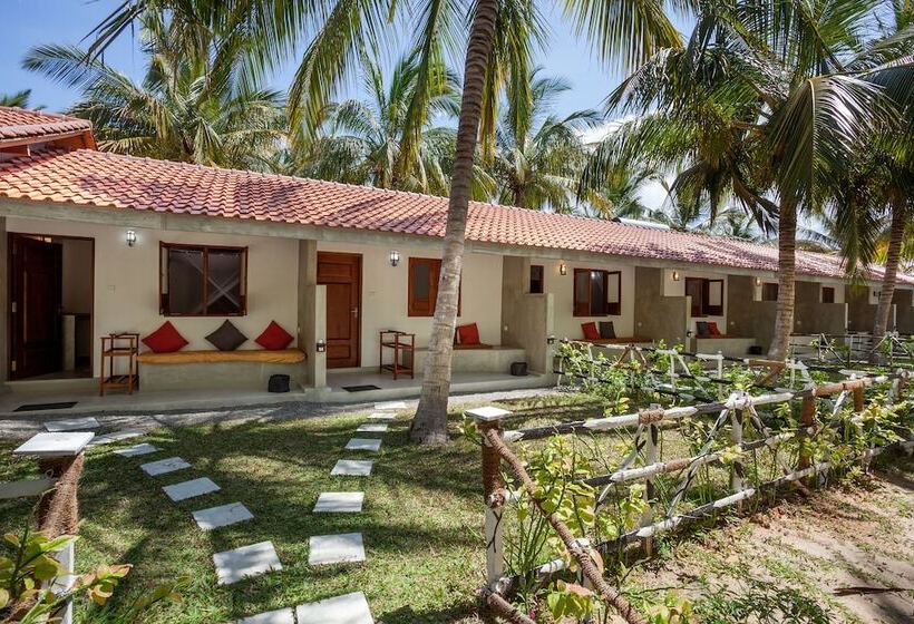 De Silva Palm Resort