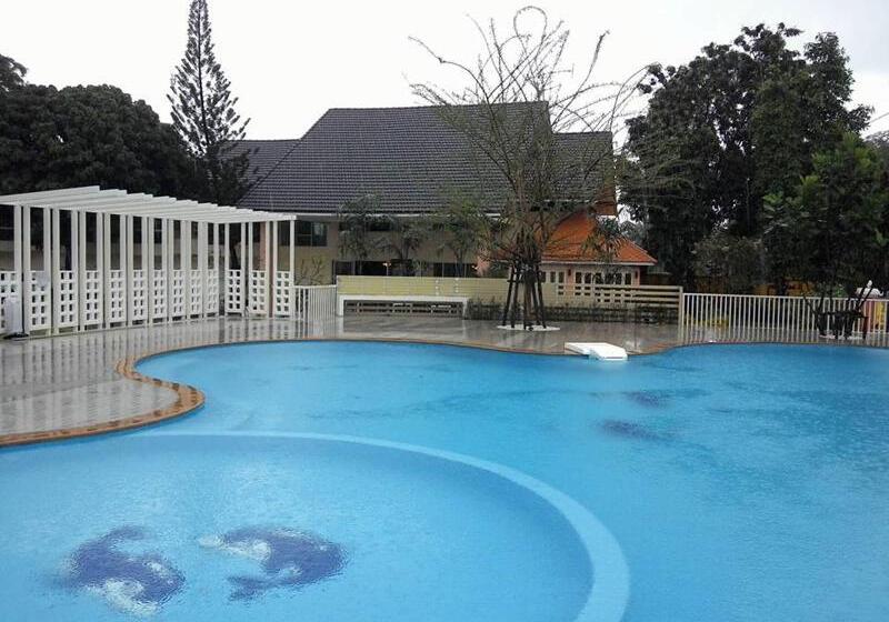 בית מלון כפרי Bangsaphan Resort