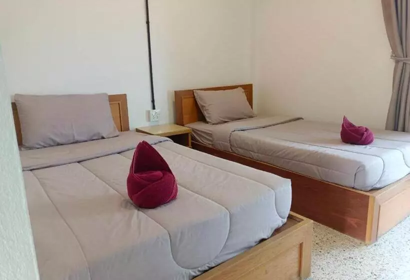 Hotelli Bangsaphan Resort